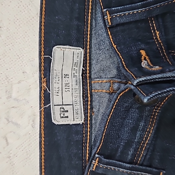 Free People size 26 dark denim jeans - Picture 3 of 6
